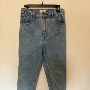 Abercrombie & Fitch 90’s Straight Ultra High Rise